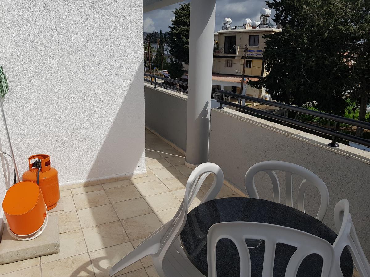 Valentinos Court Leilighet Paphos Eksteriør bilde