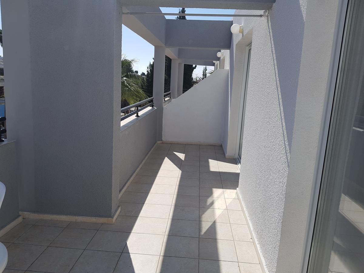 Valentinos Court Leilighet Paphos Eksteriør bilde